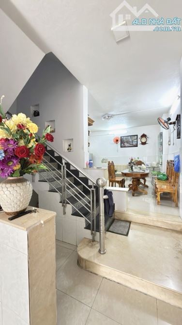 NHÀ 4 TẦNG MỚI ĐẸP ĐƯỜNG SỐ 10, BÌNH TÂN - HẺM XỊN 6M THÔNG - 90M2 - GIÁ CHỈ NHỈNH 6 TỶ - 1