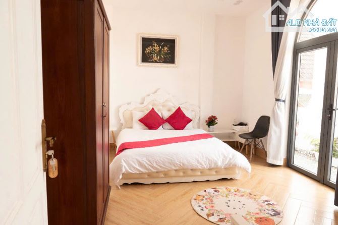Bán gấp villa CAO CẤP Mũi tàu 2MT Lý Nam Đế -  P8 Đà Lạt - Gía rẻ chỉ 23 tỷ - 14