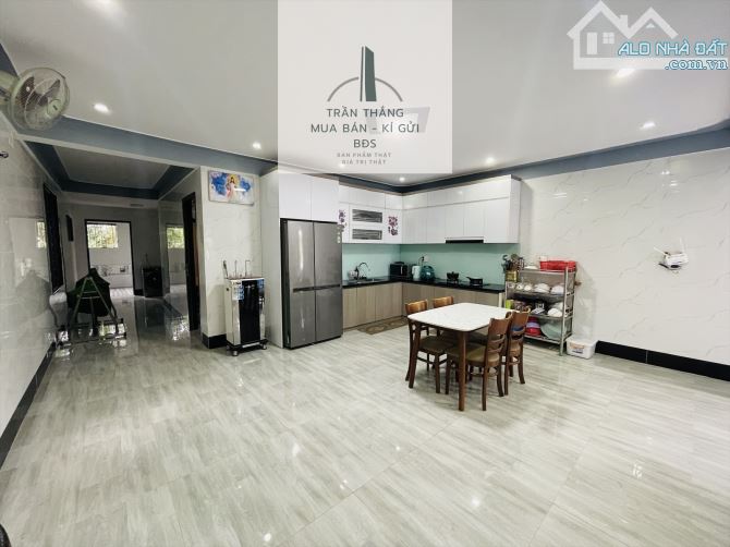 Bán Đất Tặng Căn Nhà Mới Xây - KDC - Nhà Đẹp - 15