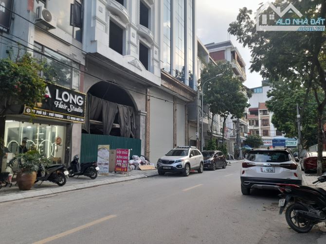 Bán mảnh đất Phú Xá DT 550m2, Mặt tiền 30m, Kinh doanh sầm uất, Giá 141.9 Tỷ - 1