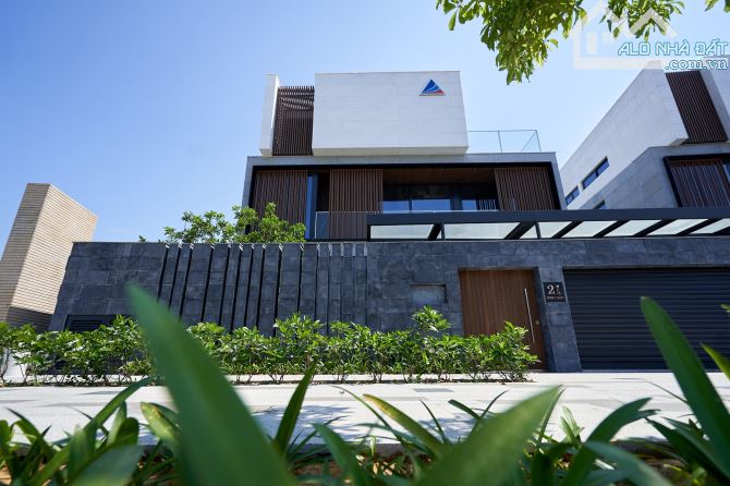 BIỆT THỰ MẶT SÔNG 4* TÔN VINH ĐẲNG CẤP CHỦ NHÂN SỞ HỮU - 2 MẶT TIỀN ĐẸP NHẤT KHU - 16