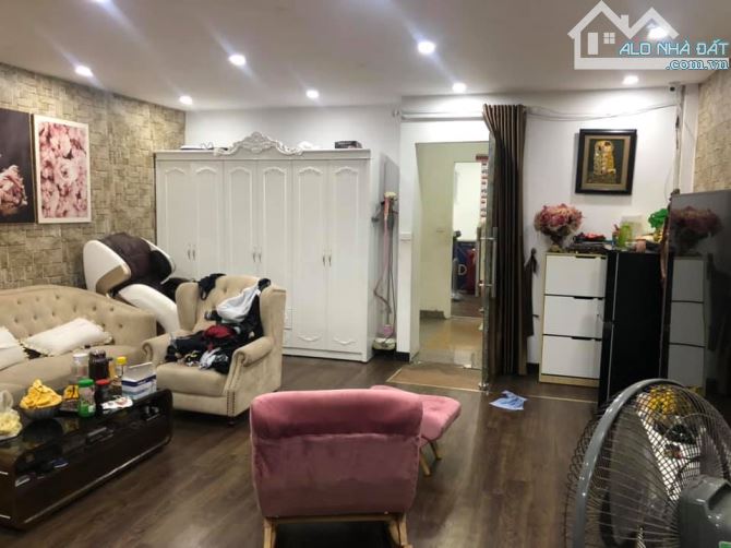 Bán gấp nhà đẹp đường PL Vũ Phạm Hàm - đường 4 làn Ô tô - DT 90m2 MT 4,6m, giá 29.5 Tỷ - 2