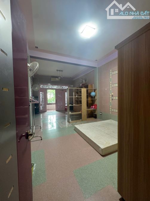 Bán Nhà MT Đường Hoàng Kim Giao - 4m x 26m - 104m.2 -1Trệt 2 Lầu -4PN 3WC - F5 Q8 - 2