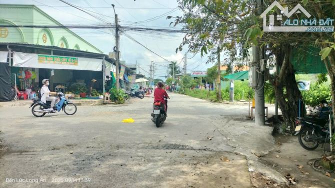 Lô góc 540m2 (31x20m), phân lô siêu đẹp, sát bên trường học, Mỹ Yên, Bến Lức, Long An - 2