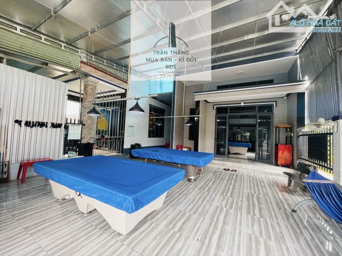 Bán Đất Tặng Căn Nhà Mới Xây - KDC - Nhà Đẹp - 2