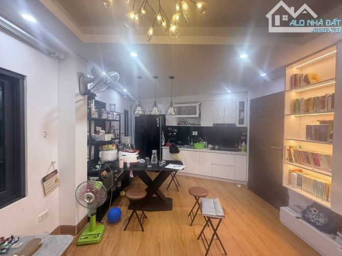 💥9 TỶ MỐT- 38M*6T- 6 NGỦ- NGÕ NÔNG - 30M RA MẶT PHỐ XÃ ĐÀN - Ô TÔ ĐỖ TRÁNH - 2
