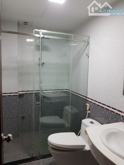 Cho thuê nhà Lê Quang Đạo – Từ Liêm DT 50m x 4 tầng, ô tô đỗ giá thuê 18tr/th - 2