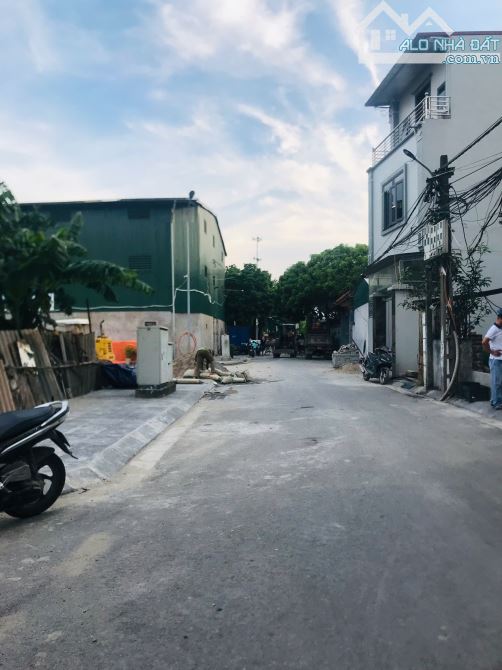 KHU ĐẤU GIÁ DU NỘI MAI LÂM, THÔNG Ô TÔ TRÁNH, VÀI BƯỚC RA QUỐC LỘ 3 LIÊN TỈNH - 2