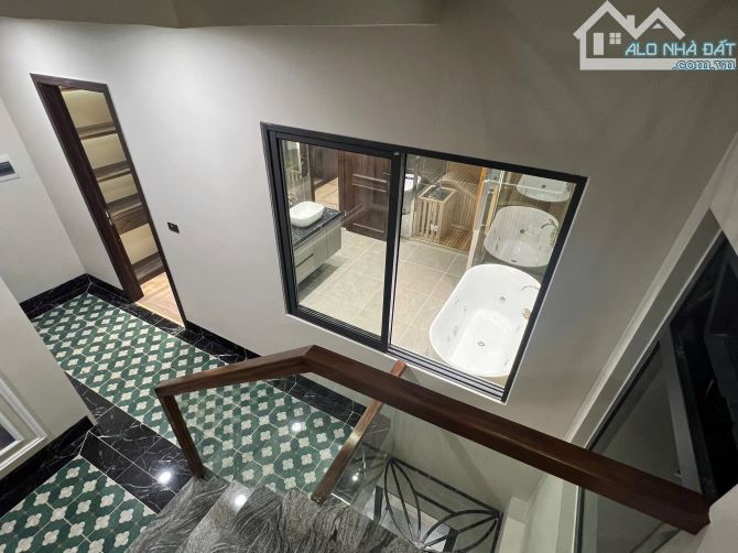 ực hiếm! Trần Quang Diệu – Nhà 7 tầng – 40m² – ô tô – giá chỉ 22.8 tỷ - 2
