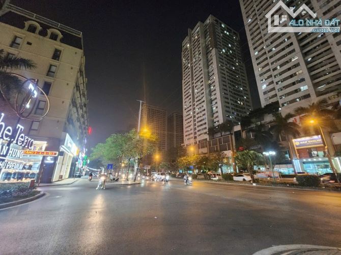 Bán Toà nhà MP Nguyễn Thanh Bình , lô góc , 2 thang máy. Dt318m2, 8t, mt 15m. Giá 160 tỷ - 2