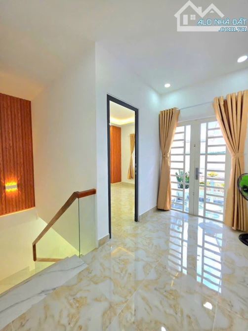 Bán nhà sổ hồng riêng hẻm 1716 Huỳnh Tấn Phát, NB, DT 5 x8m. 1 lầu. Giá 3,25 tỷ - 2