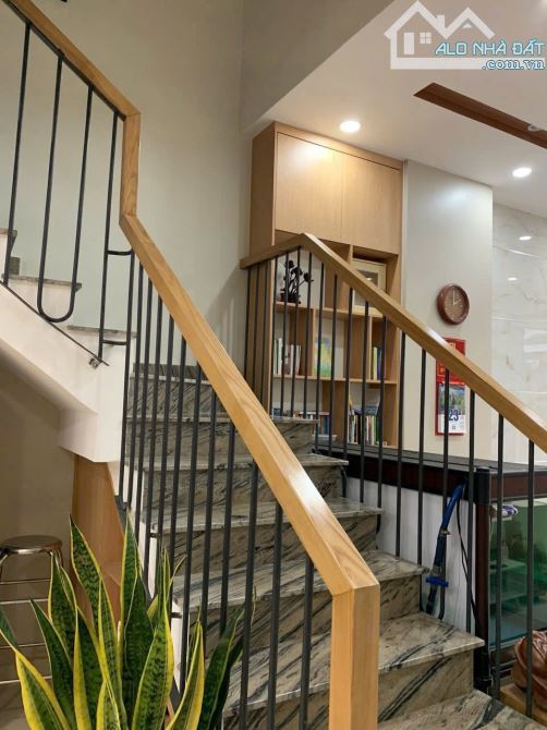 NHÀ HƯƠNG LỘ 2 CẦN BÁN HẺM 704 NHÀ ĐẸP XÁCH VALI VÀO Ở NGAY - 2