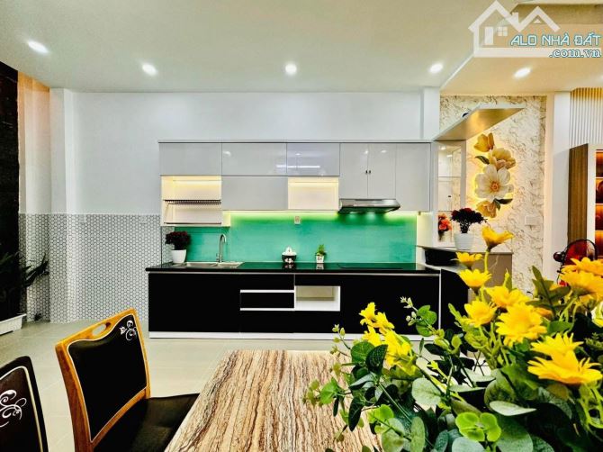 Căn nhà mới 2 tầng gần sân bay - Đ. Nguyễn Văn Công, Gò Vấp. Giá: 3 Tỷ 120 / 60m2. SHR - 2