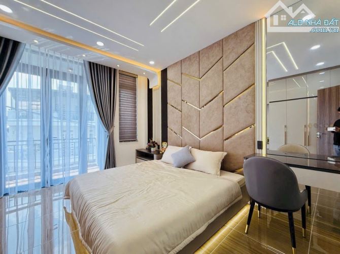 Bán nhà ngõ 622 Minh Khai 47m² 5.5 tầng Thang máy View nội khu Time City cực hiếm 13.6 tỷ - 2