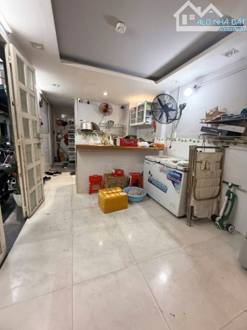 GIẢM CHÀO 600TR, LÊ HỒNG PHONG QUẬN 5, NHÀ 5 TẦNG HẺM Ô TÔ 5M. - 2