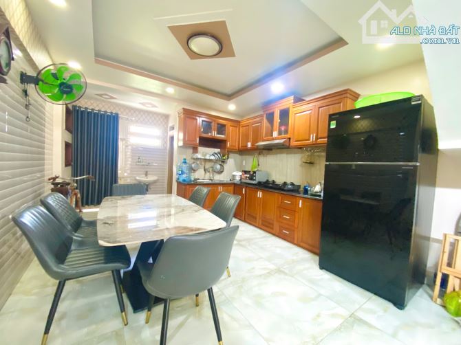 XH 1 xẹt Quang trung p8- DT 4x15m 1T2LST giá tốt 7.65 tỷ - 2