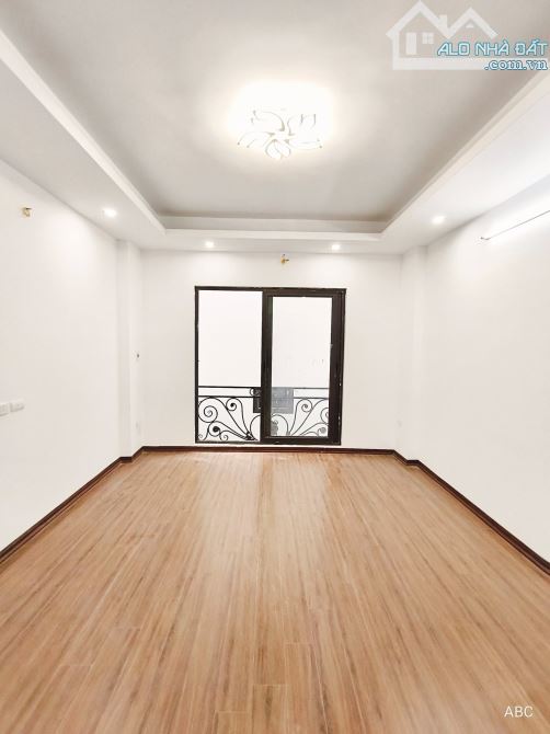 Bán nhà Phố Tân Khai, DƯơng Văn Bé, 43m2 x 5 tầng, Ô tô 15m, Giá: 6,7 tỷ( ctl) - 2