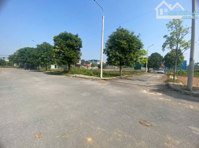 ĐẤT ĐẸP BAY NHANH TUYẾN 2 MẶT ĐƯỜNG 420 KHU CNC HÒA LẠC - 2