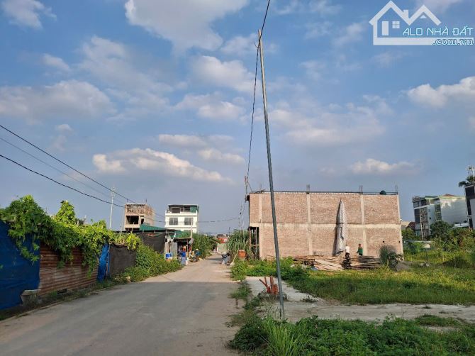 cần bán lô đất dịch vụ Di Trạch 105m2, sát dự án Hinode, gần đường 3.5,vị trí đẹp - 2