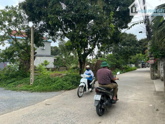 cc cần bán 89m full tc mặt KD tại xã tân tiến đường 2 ô tô tránh nhau  giá DT - 2