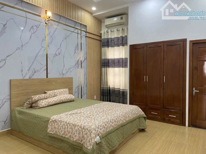 BÁN NHÀ 3 TẦNG – HẺM NHỰA GẦN MẶT TIỀN PHAN VĂN HỚN, Q.12 – 100M² NGANG 5M CHỈ 9,9 TỶ 📍 - 2