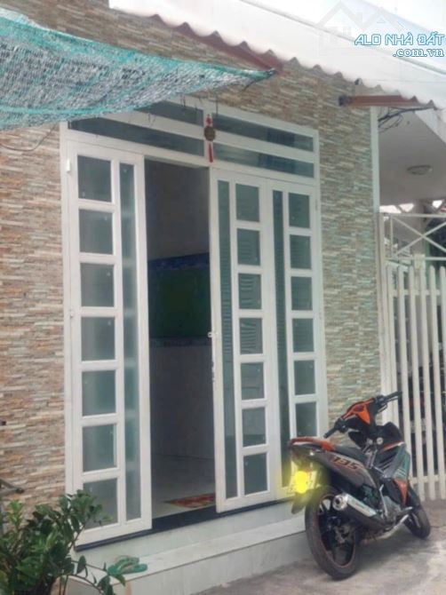 Chủ cần bán nhà 3 tầng ngay hẻm Hà Thanh, cách đường ô tô chỉ 10m. - 2