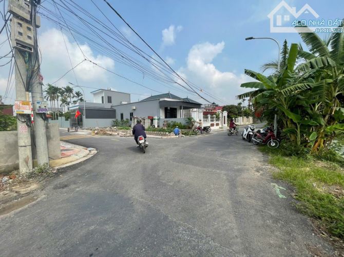 Chuyển nhượng lô góc bánh chưng 96,3m2 Thấp Linh Minh Tân Kiến Thụy giá 2,06 tỷ - 2