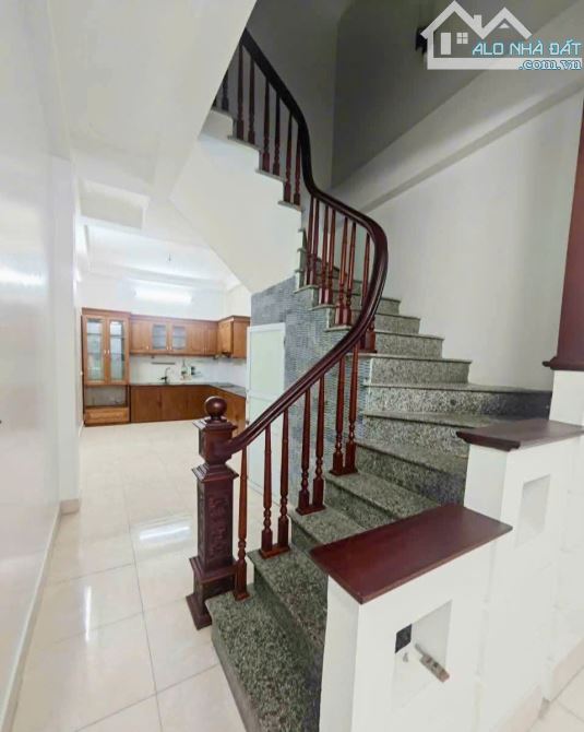 NHÀ ĐẸP Ô TÔ ĐỖ CỬA LIÊN NINH- THANH TRÌ CHỈ HƠN 5 TỶ X 54M - 2
