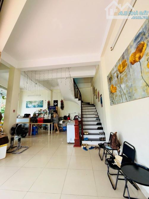 Hàng hiếm nhà mặt phố lô góc 36m2  Lê Trọng Tấn, KD đỉnh - 2