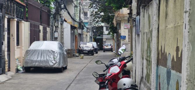 Nhà 4 Tầng Trung Tâm Q1, Hẻm 5m Bùi Viện, 7 Phòng ngủ, Thu Nhập Ngay, Chỉ 30m Ra Mặt Tiền - 2