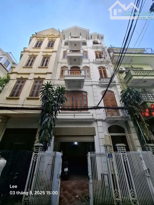 Cho thuê nhà ngõ phố Trần Quốc Hoàn dt 60mx 5 tầng, ô tô đỗ, 23tr/th - 2
