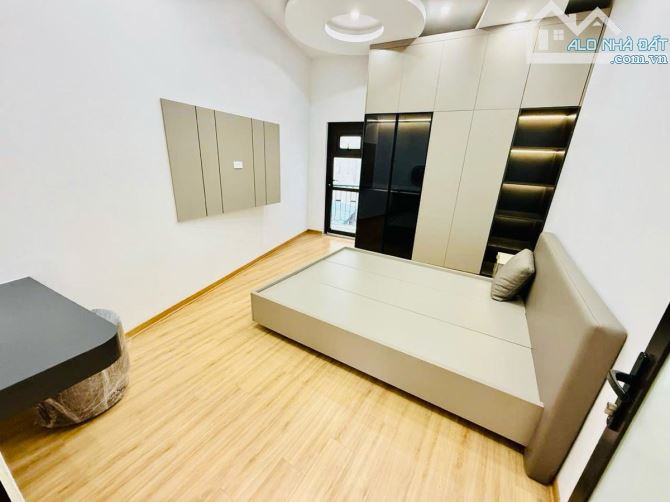 ĐỘI CẤN – 36M² – NHÀ 5 TẦNG HIỆN ĐẠI – Ở NGAY – SỔ ĐỎ CHÍNH CHỦ – 8.9 TỶ - 2