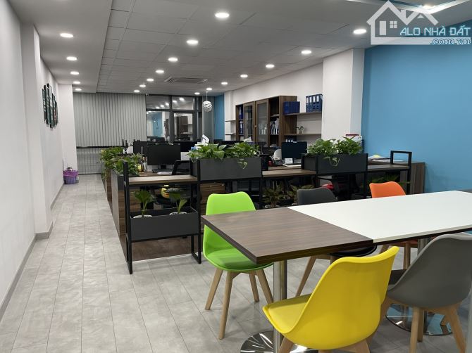 Siêu Phẩm Tòa Nhà MT Nguyễn Kiệm P9 Q.Phú Nhuận, DT:5.5x40m Hầm 8Tầng HĐT:220Tr Giá:45Tỷ - 2