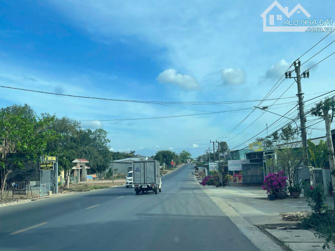 BÁN BÁN ĐẤT 5x100m TẶNG NHÀ SẴN - MẶT TIỀN KINH DOANH TỈNH LỘ 1 CHỈ 675 Triệu - 2