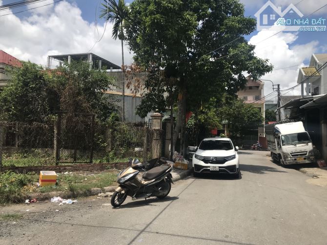 CHUYỂN NHƯỢNG LÔ  GÓC 2 DIỆN GẦN NGAY SÁT BỜ HỒ QUẢNG TRƯỜNG QUẢNG NGÃI - 2