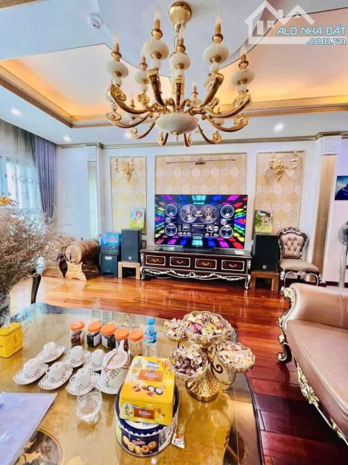 BÁN NHÀ PHỐ TÔN THẤT TÙNG, ĐỐNG ĐA - LÔ GÓC - 7 TẦNG THANG MÁY - Ô TÔ - NỘI THẤT ĐẲNG CẤP - 2