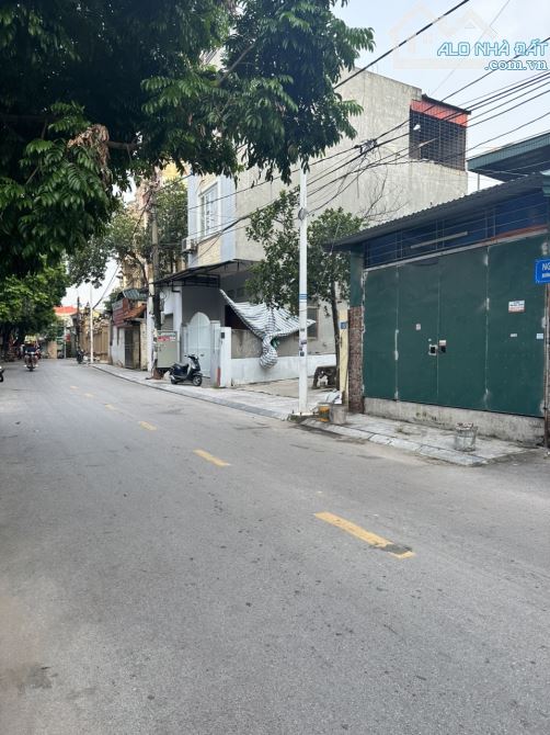 Bán lô góc đất trung tâm phố cổ Vĩnh Yên 61m2 MT 4,57m kinh doanh đỉnh 3,15 tỷ sđcc - 2