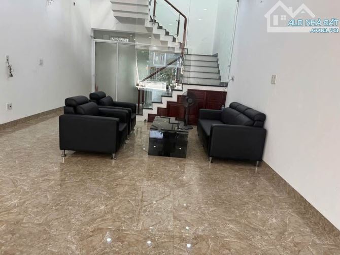 MẶT TIỀN KINH DOANH, VĂN PHÒNG - TRỤC LỚN LÊ ĐẠI HÀNH - DT 100M2 (5x20) - GIÁ CHỈ 9,X TỶ. - 2