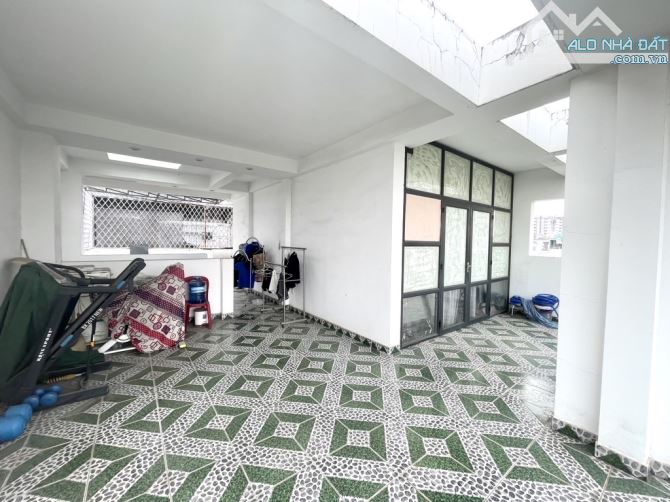 Mặt tiền khu Dreamhome P.14 GV, 4 tầng 140m2 ngang 8m, lô góc ko lộ giới - 2