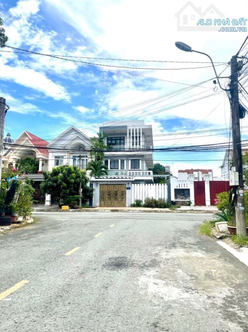 bán nhà đường nguyễn hữu trí cồn khương cần thơ, trệt 2 lầu, giá 12 Tỷ ( 10m x 35m ) - 2