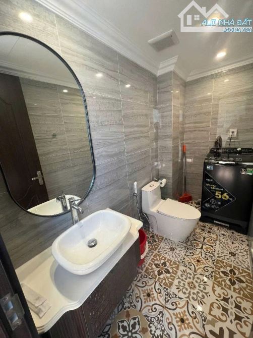 CHỈ 7.x TỶ - GẦN MỄ TRÌ - 40M*5T - Ô TÔ - NHÀ ĐẸP - MỚI TINH - 2