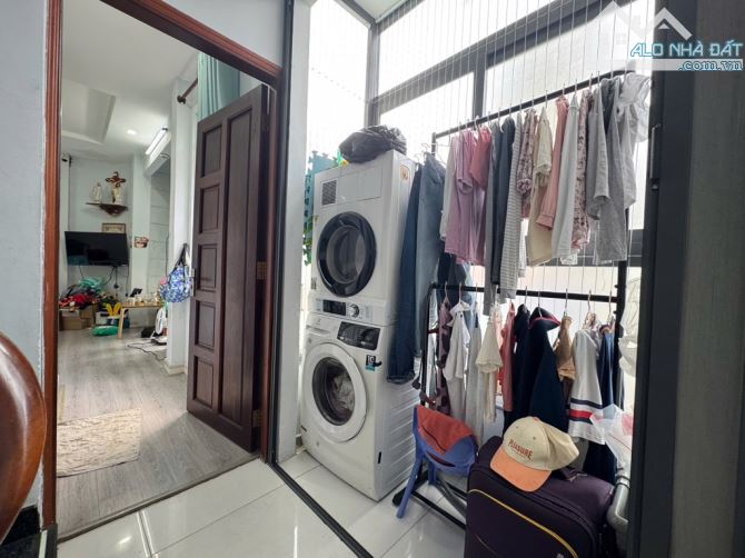 Bán gấp nhà Lê Hồng Phong Q5 - Nhỉnh 7 tỷ - 2