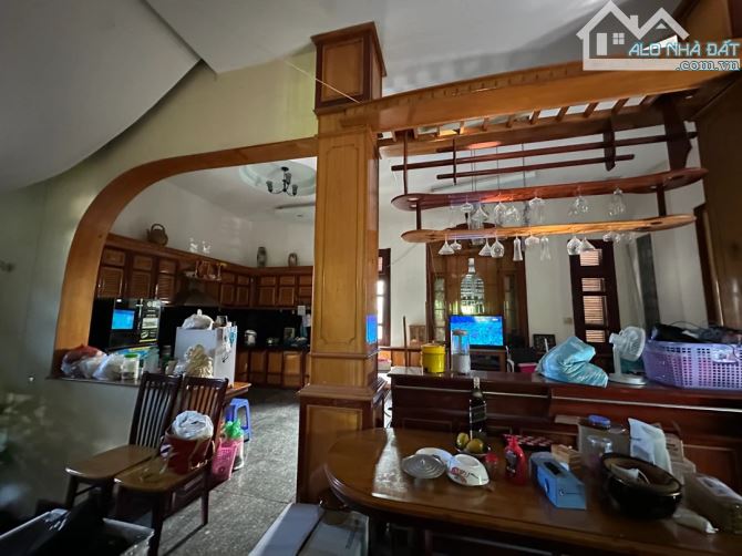 💥 BIỆT THỰ 3 TẦNG LÔ GÓC – 420M² – ĐƯỜNG 10.5M – SÁT THĂNG LONG – CHỈ 60TR/M² - 2