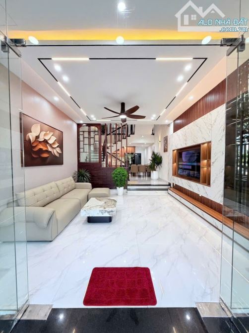 Bán nhà 3 tầng đường Cần Giuộc - Thanh Khê view chợ Hoa - 2