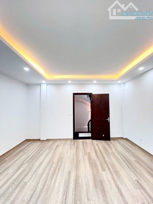 XUÂN ĐỈNH - NHÀ ĐẸP 5 TẦNG Ở NGAY - GẦN Ô TÔ, KĐT NGOẠI GIAO ĐOÀN, PHỐ ĐỖ NHUẬN - 2