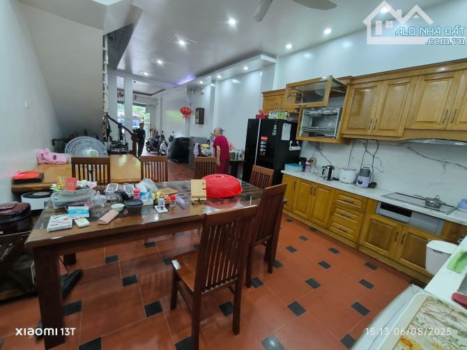 SIÊU PHẨM VÍP LIỀN KỀ , LÀNG VIỆT KIỀU CHÂU ÂU, DT 80M, 4T, MT 4,5M, GIÁ BÁN 24 TỶ. - 2