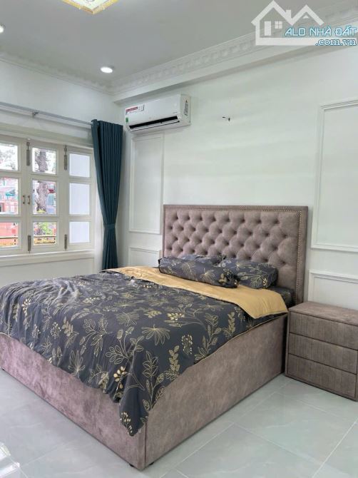 Cho thuê nhà 239 Ngô Gia Tự gần Sư Vạn Hạnh (DT: 4x16m, 4 lầu) quận 10 giá 66tr - 2
