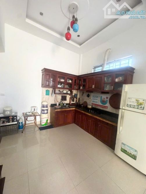 Bán nhà mặt ngõ đường Trần Huy Liệu - 2