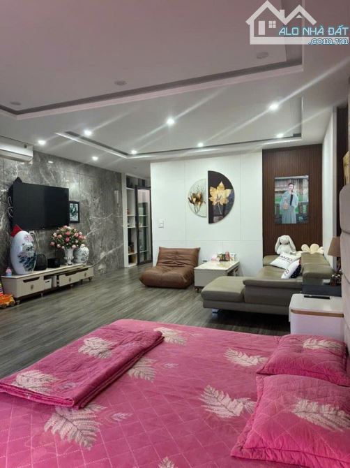 Nhà mới cứng mặt phố Khâm Thiên, Đống Đa, 83m2*7T, MT 6m, thang máy, 2 mặt ngõ, 10m ra phố - 2