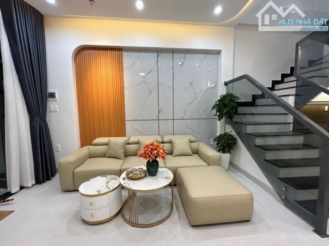 Cho thuê nhà đẹp 2 tầng kiệt đường Tô Hiệu, Hoà Minh, Liên Chiểu. DT 65m2. Giá 15 triệu - 2